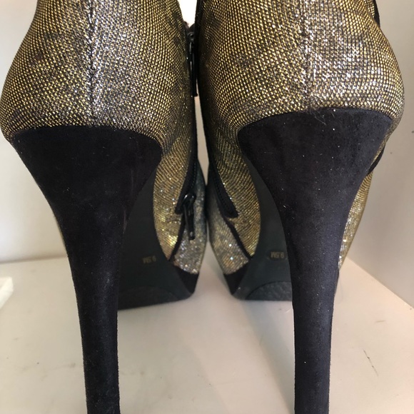 Ladies Heels - Picture 3 of 6